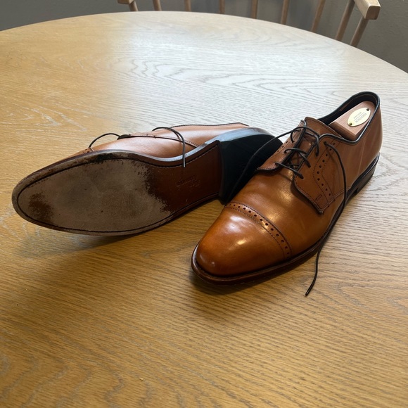 Allen Edmonds Shoes Allen Edmonds Clifton In Walnut Size 95d Poshmark